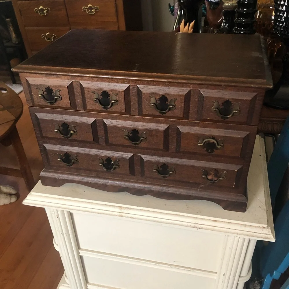 Vintage Wood Jewelry Box UNISEX